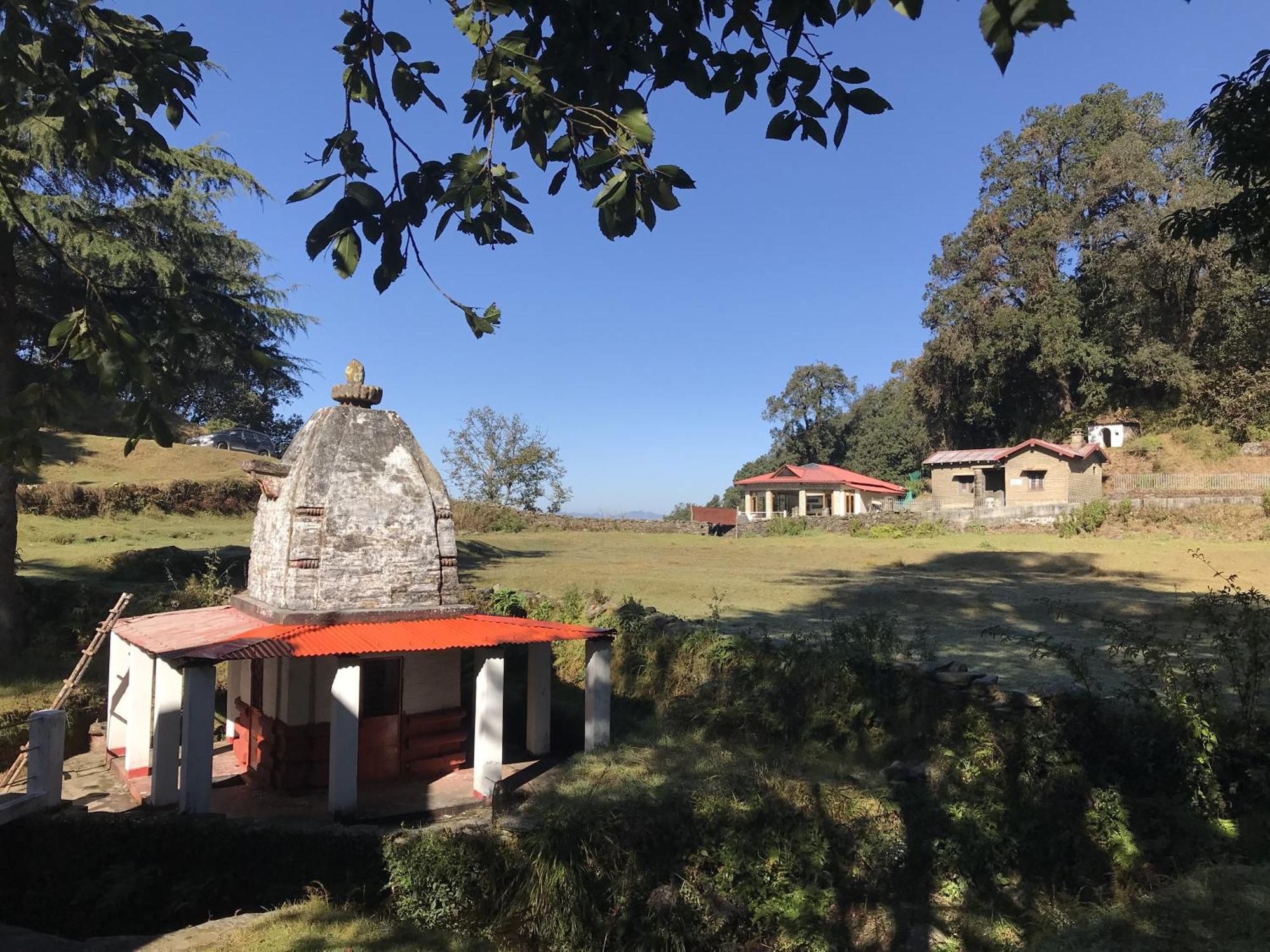 Simba Jungle Lodge, Binsar Wildlife Sanctuary Экстерьер фото